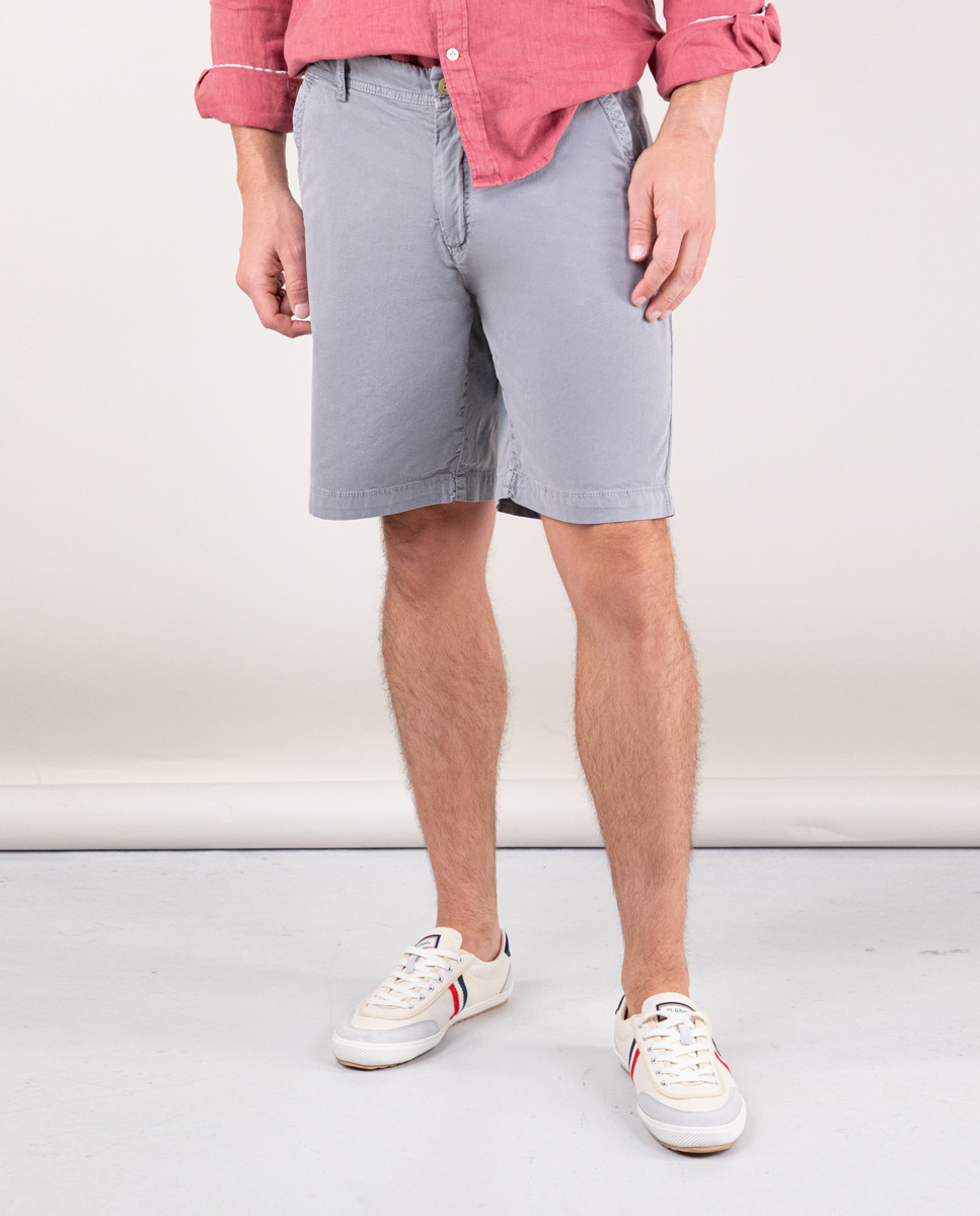 Bermudas Verde Claro LATAM