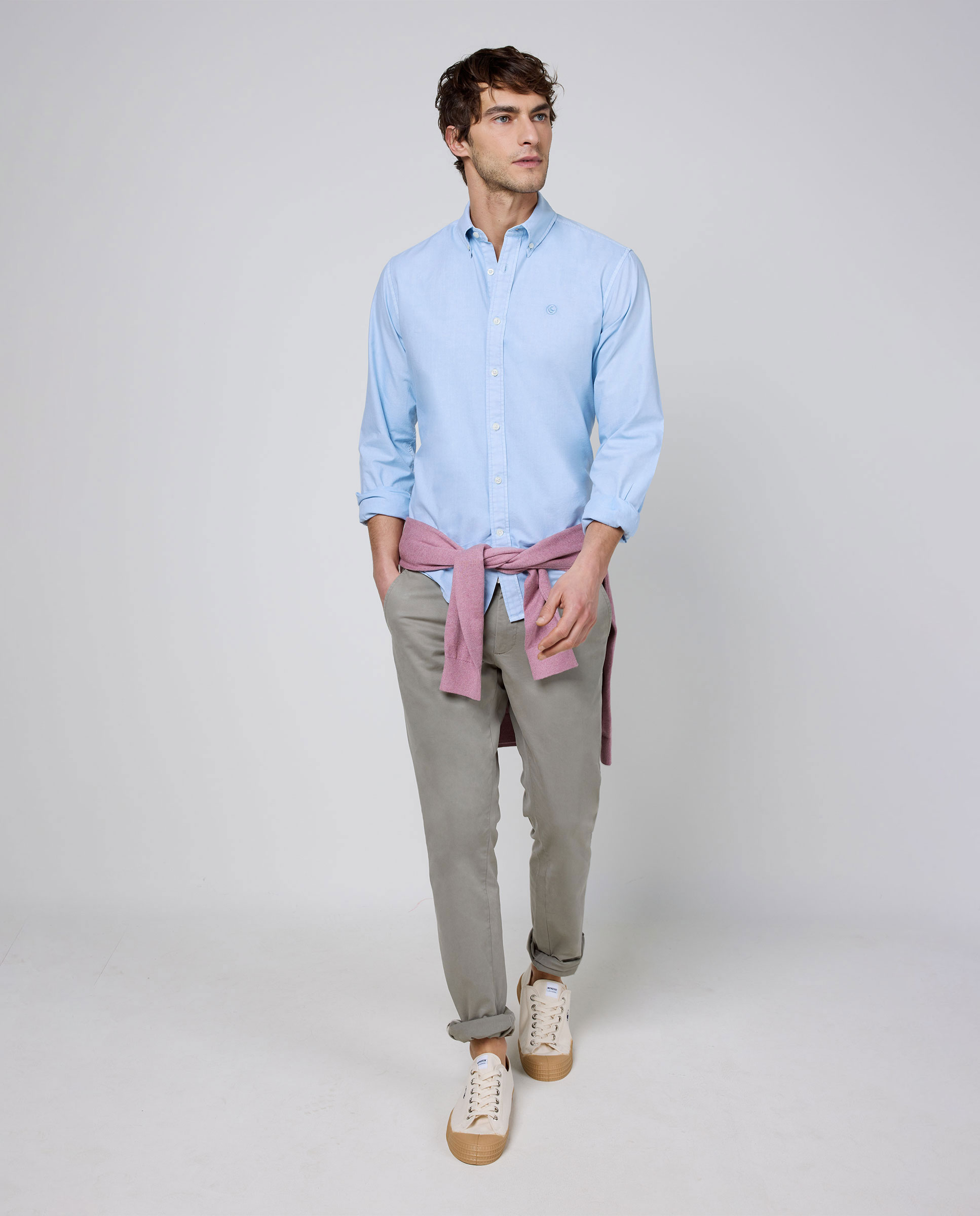 Camisa Algodón Garment Dyed Button Down Celeste