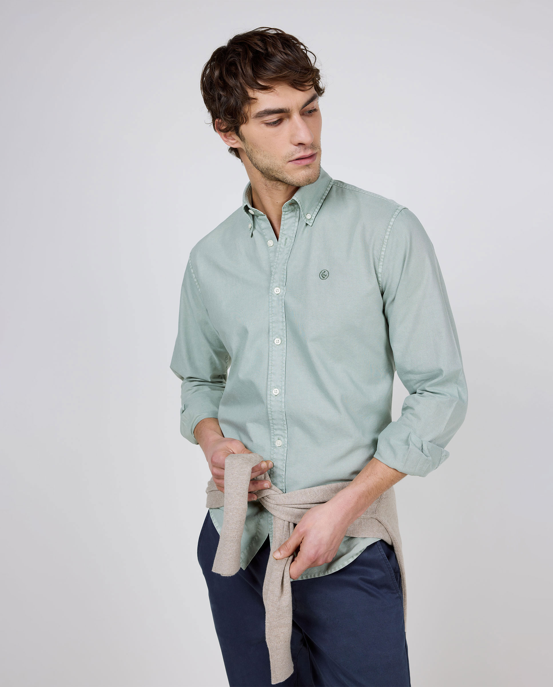 Camisa Algodón Garment Dyed Button Down Verde