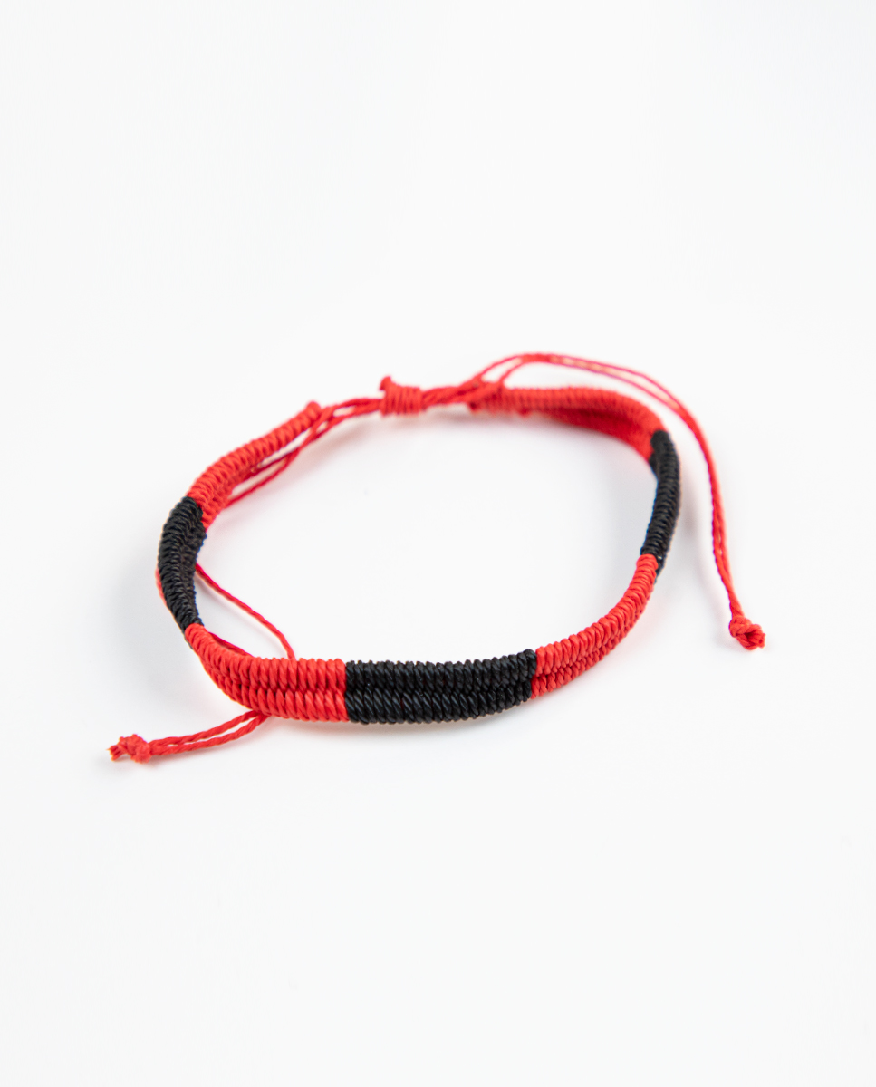 Dual-coloured Red Black Bracelet